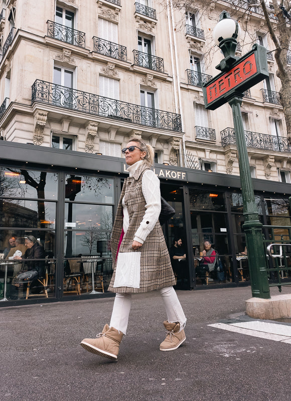 Manteau Marron à Carreaux Ecossais avec Manches et Poche en Pull Ecru Upcycling